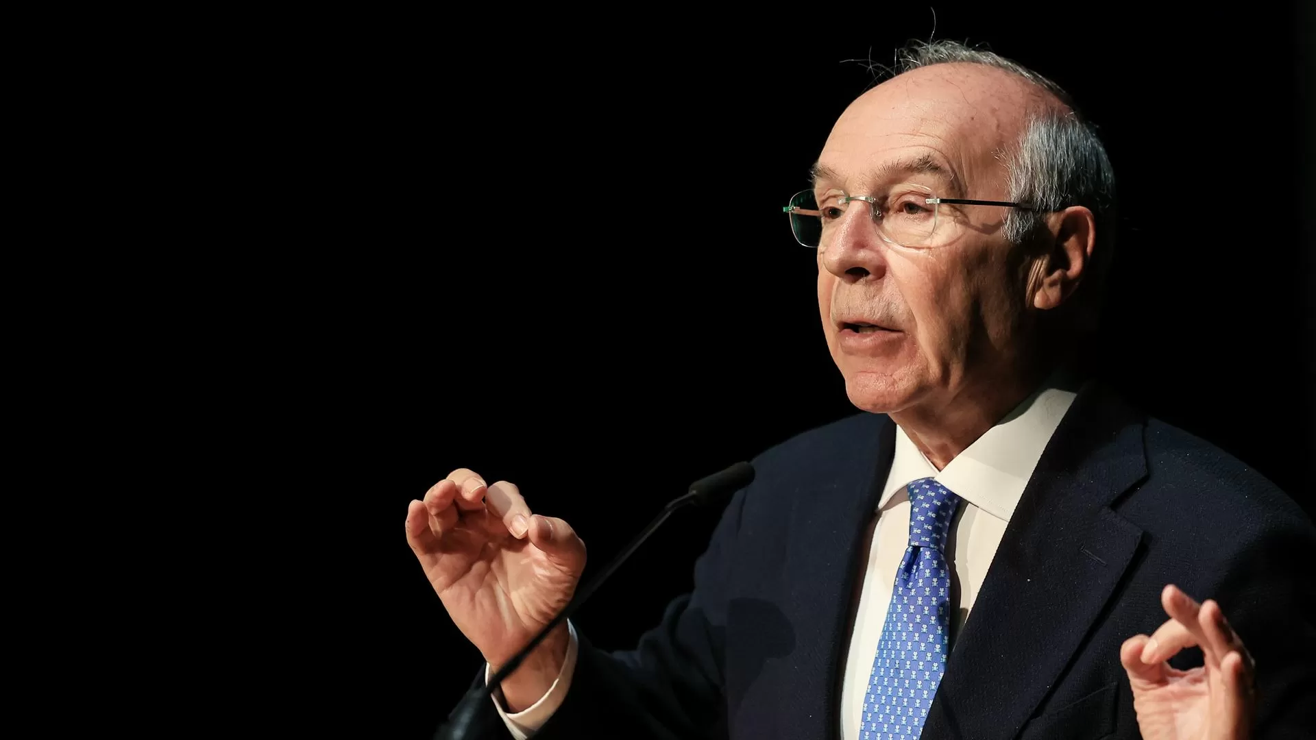 Candidatura de Marques Mendes desafia adversários a também divulgarem lista de clientes