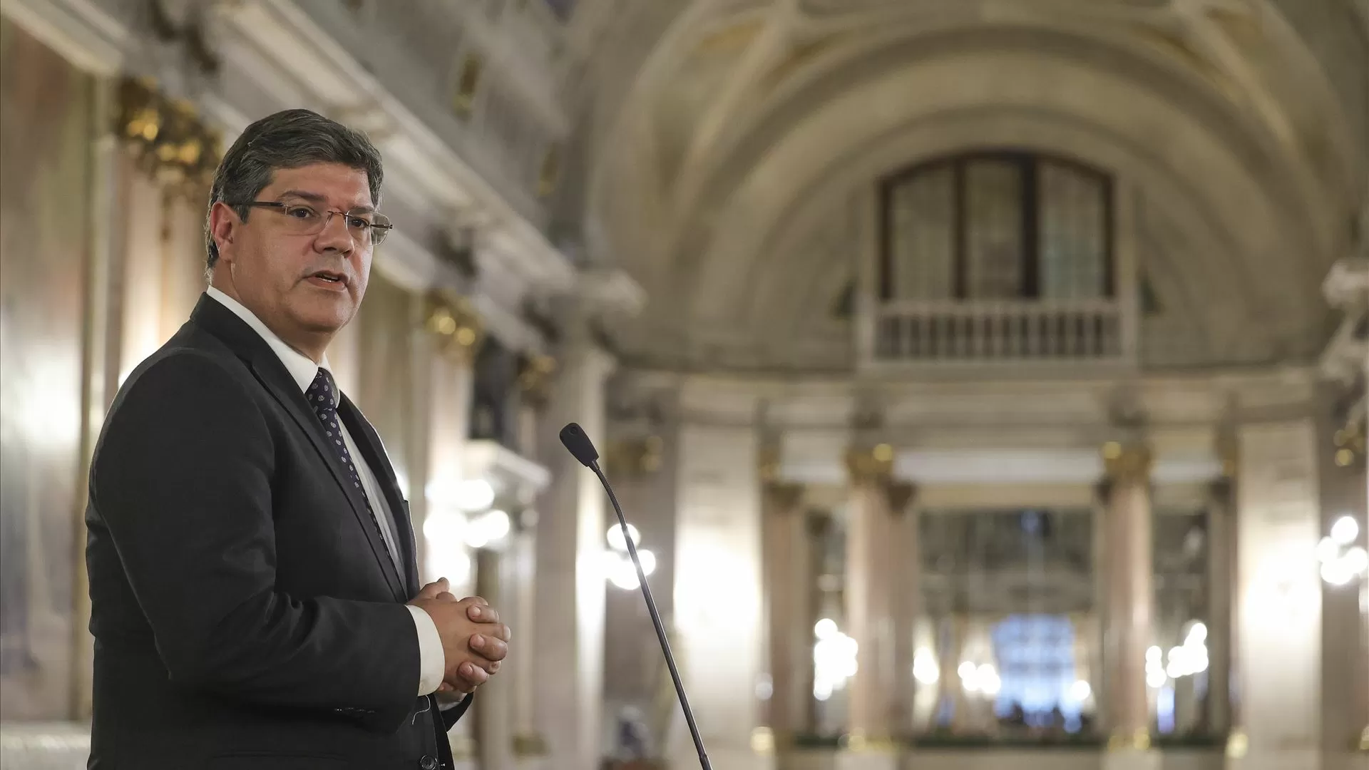 PS envia a Ventura dossiê com “mais de 100 mentiras e imprecisões” do Chega
