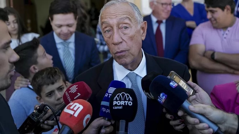Marcelo no terreno após tempestade Kristin: "Vai ser um esforço muito mais longo do que se pensava"
