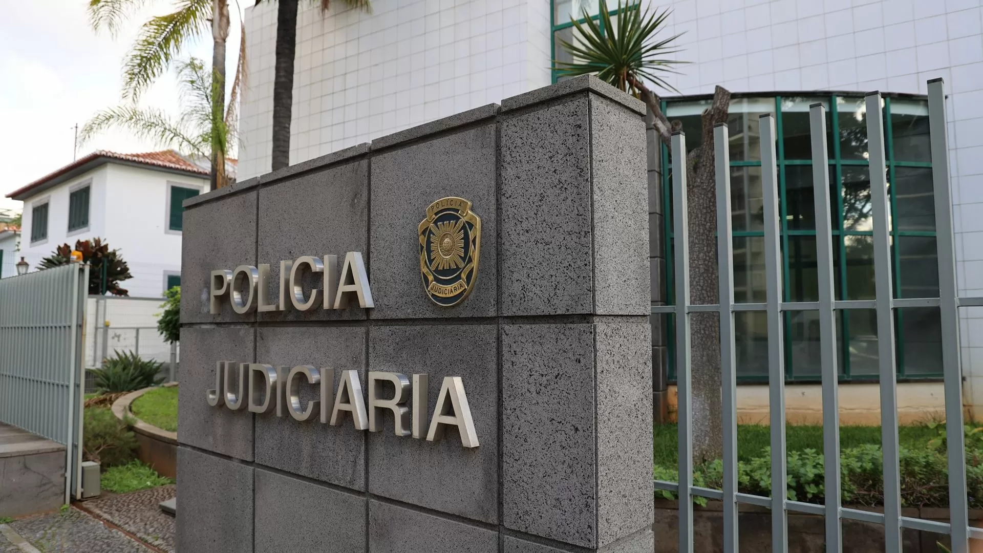 Detido casal suspeito de burla com terrenos para construção imobiliária no Porto