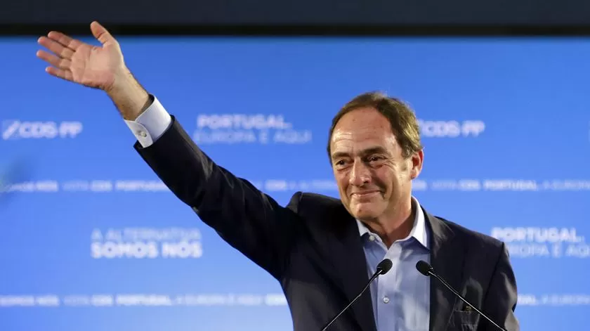 Paulo Portas anuncia voto em António José Seguro na segunda volta