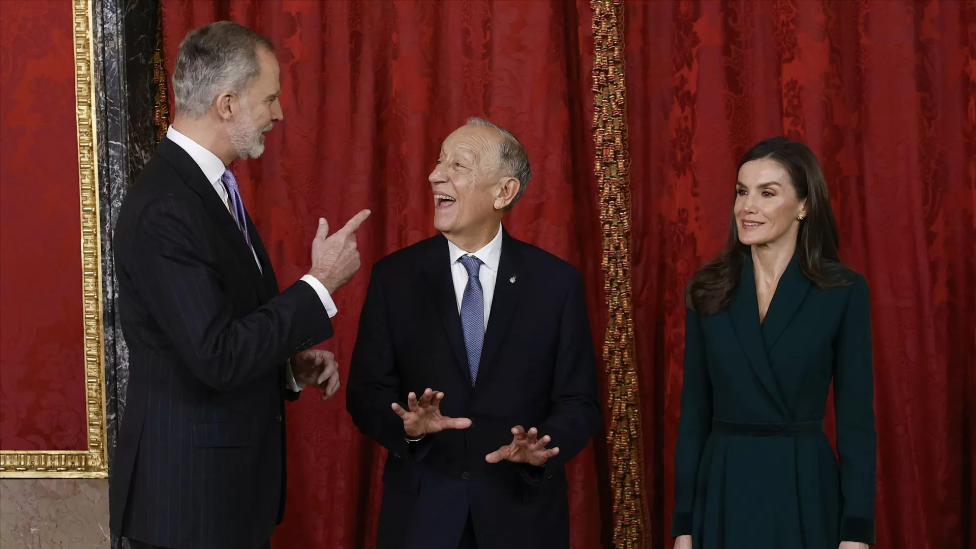 Felipe VI despede-se do “queridíssimo amigo” Marcelo e confirma presença na posse de Seguro