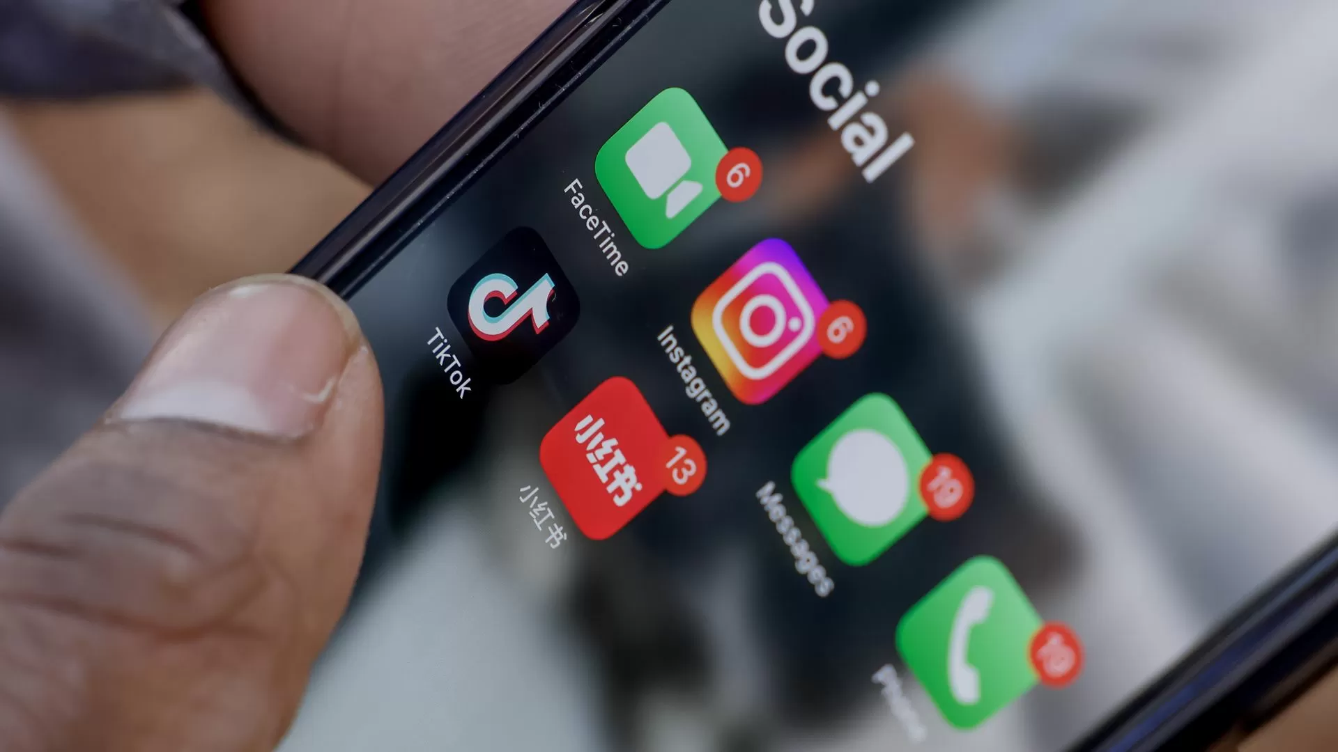 Instagram vai alertar pais se filhos pesquisarem sobre suicídio ou automutilação
