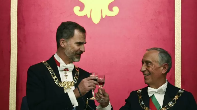 À terceira é de vez. Marcelo em Espanha para visita curta, mas "muito simbólica"