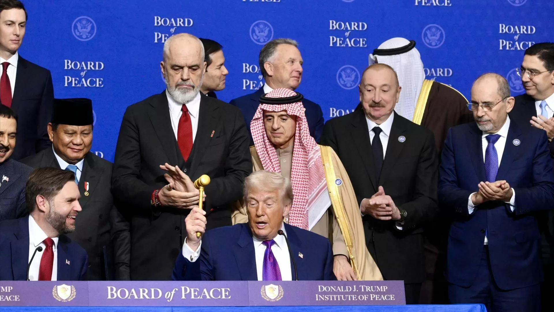 “Arábia Saudita e Emirados na vanguarda do movimento financeiro para a reconstrução de Gaza”
