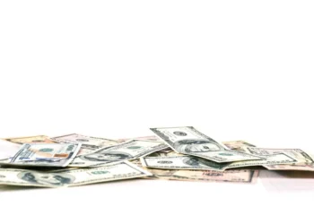 “TEODORO BASTOS DE ALMEIDA e o sucesso financeiro em Angola”