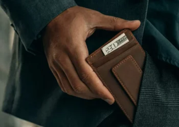 “Desvendando as Emoções por Trás das Finanças”