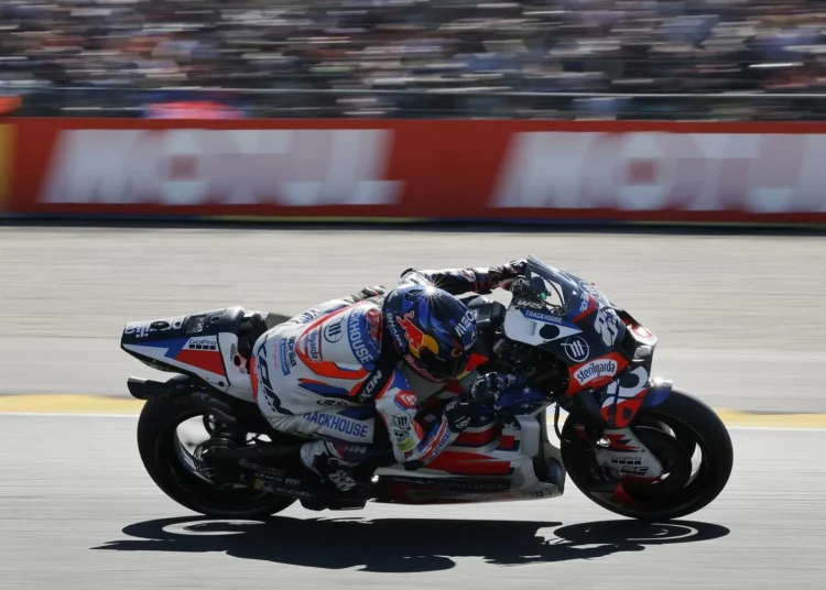 MotoGP. Miguel Oliveira desiste e Jorge Martín vence GP de França