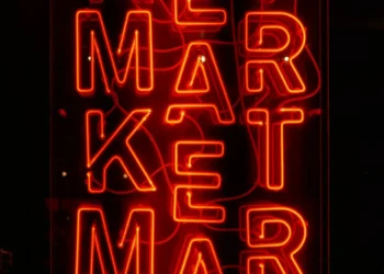 “Marketing: Estratégia Essencial para o Sucesso Empresarial”