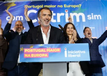 Cotrim desiste de candidatura a líder dos liberais europeus