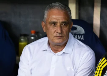 Tite acredita em Flamengo forte para decidir em qualquer lugar na Libertadores