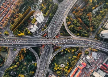 “Economia: a ciência da produção e distribuição de riqueza”