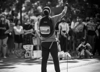 “A Política além dos escândalos: aspectos positivos e necessários”