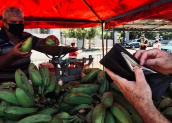 “A influência da economia em nossas vidas”