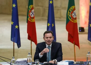 Mais 300 euros. Montenegro anuncia reforço do suplemento da condição militar​