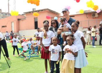 Mensagem de boas-vindas e felicitações às crianças