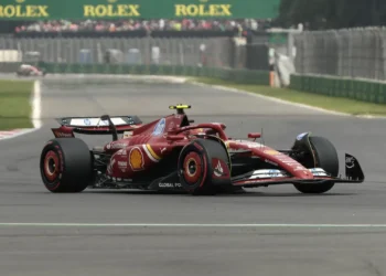 “Pole position” para Carlos Sainz no México