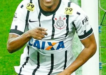 Grupo que se passava por Dorival Jr para dar golpes é alvo de operação no RJ