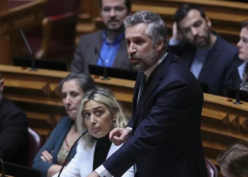 “Governo de casas e casinhas”. PS recusa comissão de inquérito para esclarecimentos de Montenegro