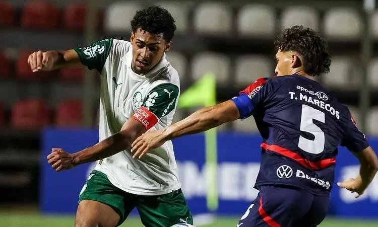 Senadora apresenta voto de repúdio a clube paraguaio após caso de racismo