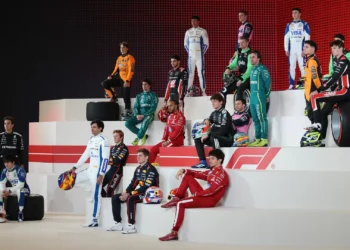 A F1 está de volta. Os favoritos, os estreantes e outras coisas a saber para a temporada de 2025