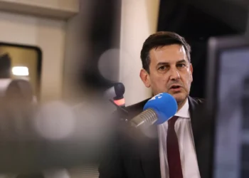 IL não votará a favor da moção de censura do PCP