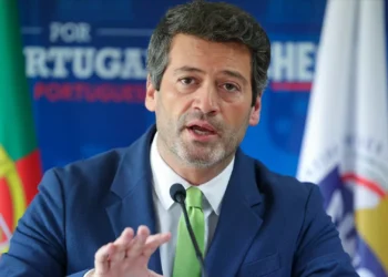 Apagão. Ventura critica “incompetência e desorientação”