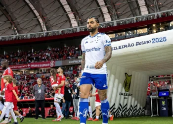 Gabigol ironiza CBF após expulsão de Jonathan Jesus