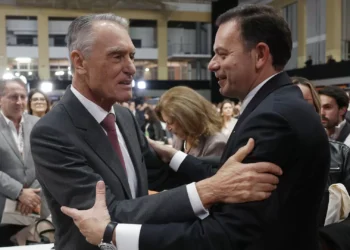 Livro sobre Sá Carneiro volta a juntar Cavaco Silva e Luís Montenegro em pré-campanha