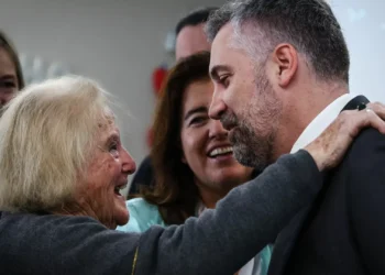 PS defende “pacto nacional” para lidar com envelhecimento