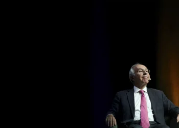 Marques Mendes elogia mudança no PS que abre caminho a um Governo de quatro anos