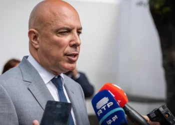 Cafôfo não se recandidata, PS/Madeira convoca eleições internas depois das autárquicas