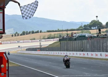 Marc Márquez vence, Miguel Oliveira pontua em Itália