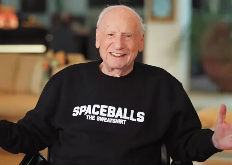 S.O.S. – Tem um Louco Solto no Espaço | Mel Brooks anuncia sequência da comédia dos anos 90 com retorno do elenco original