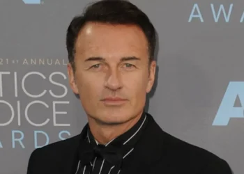 Julian McMahon, o Doutor Destino do Quarteto Fantástico da Fox, morre aos 56 anos