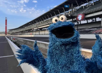 Monstro das Bolachas deu ordem de partida de corrida da NASCAR