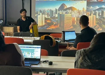 OpenAI, Anthropic e Microsoft investem no treinamento de professores em IA