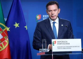 Montenegro quer estratégia consensualizada com oposição para investir mais 1.300 ME em defesa