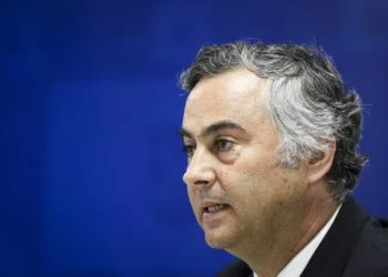 Federação de Educação quer que Governo esclareça mudanças anunciadas no setor