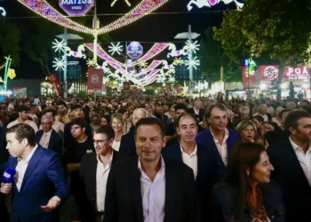 Montenegro garante que reforma laboral não ficará “empatada” em discussões