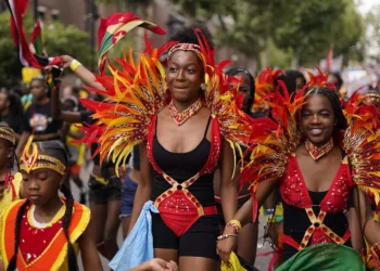 Carnaval del Pueblo 2025: a maior celebração latino-americana do Reino Unido. Notícias em Português estará presente!