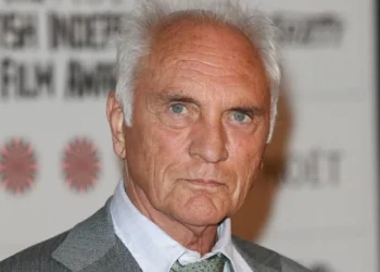 Terence Stamp, de ‘Superman’ e ‘Priscilla, a Rainha do Deserto’, morre aos 87 anos