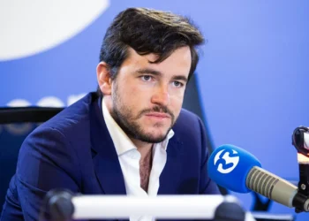 PS quer audição de dois ministros para saber se as prestações sociais vão ser tributadas em IRS