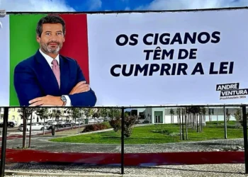 Crianças ciganas insultadas nas escolas: “Viva o Chega”, “morte aos ciganos”