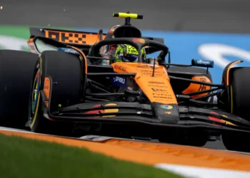 Lando Norris parte na frente no México