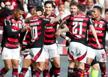 Brasileirão ao rubro. Flamengo derrota Abel Ferreira