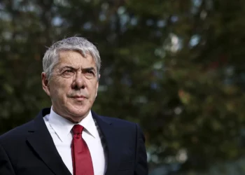 Musical sobre Sócrates? Sim, é verdade e estreia a 1 de abril de 2026