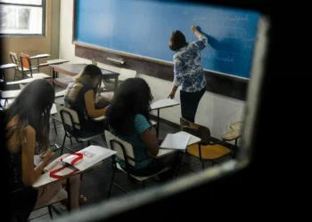 Inscrito no Enade deve preencher questionário do estudante até sábado