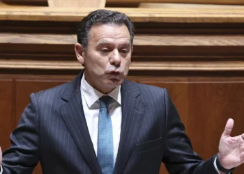 Montenegro diz que greve geral “é incompreensível” e reafirma limites do OE para 2026