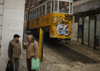 PS quer tributar em apenas 50% rendimentos de pensionistas emigrantes regressados